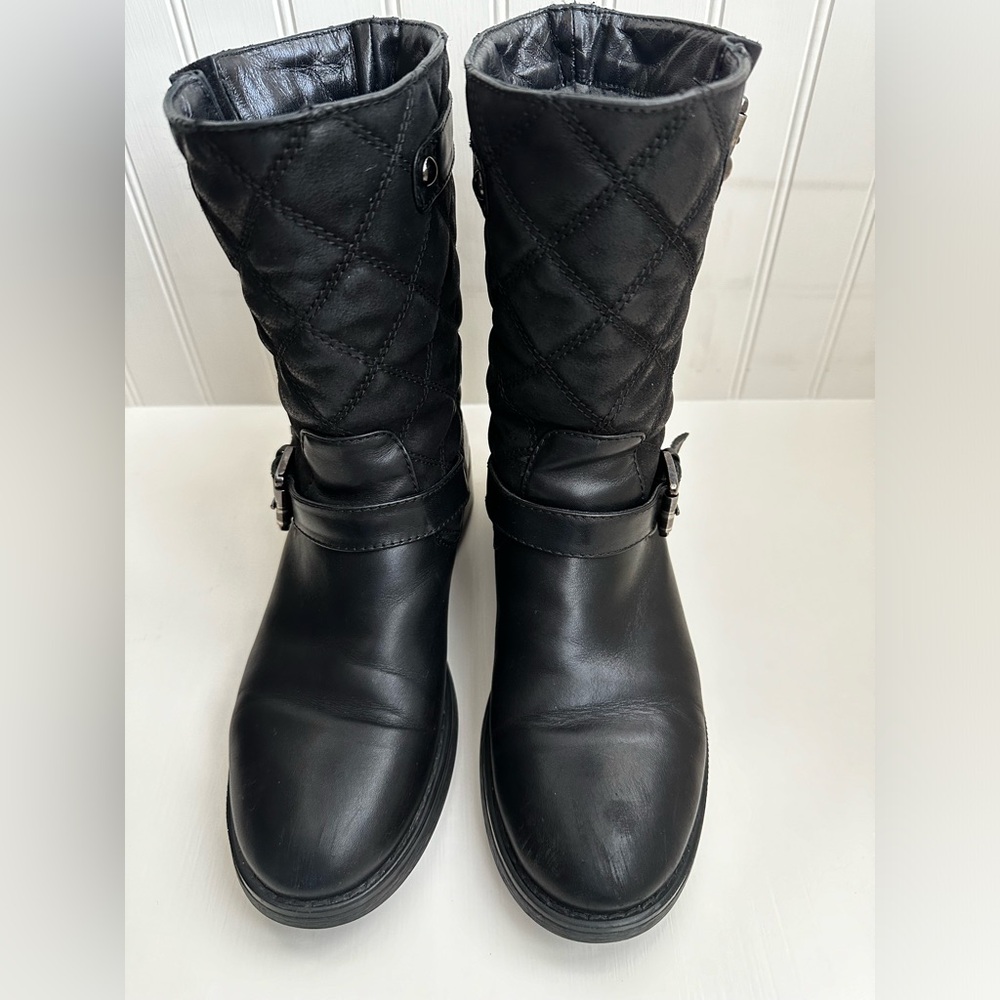Aquatalia Booties, size 8